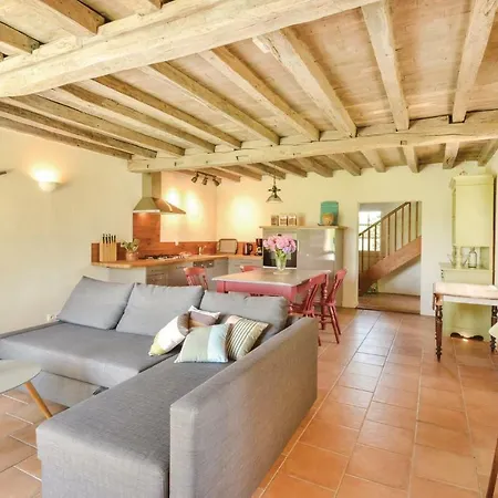 Holiday home Lovely Home In Charritte De Bas With Wifi *