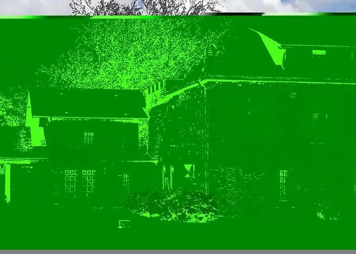 2 Bedroom In De Bas * Charritte-de-Bas